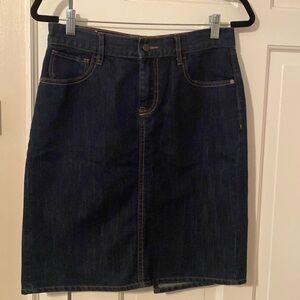 𝅺OLD navy high rise jean skirt